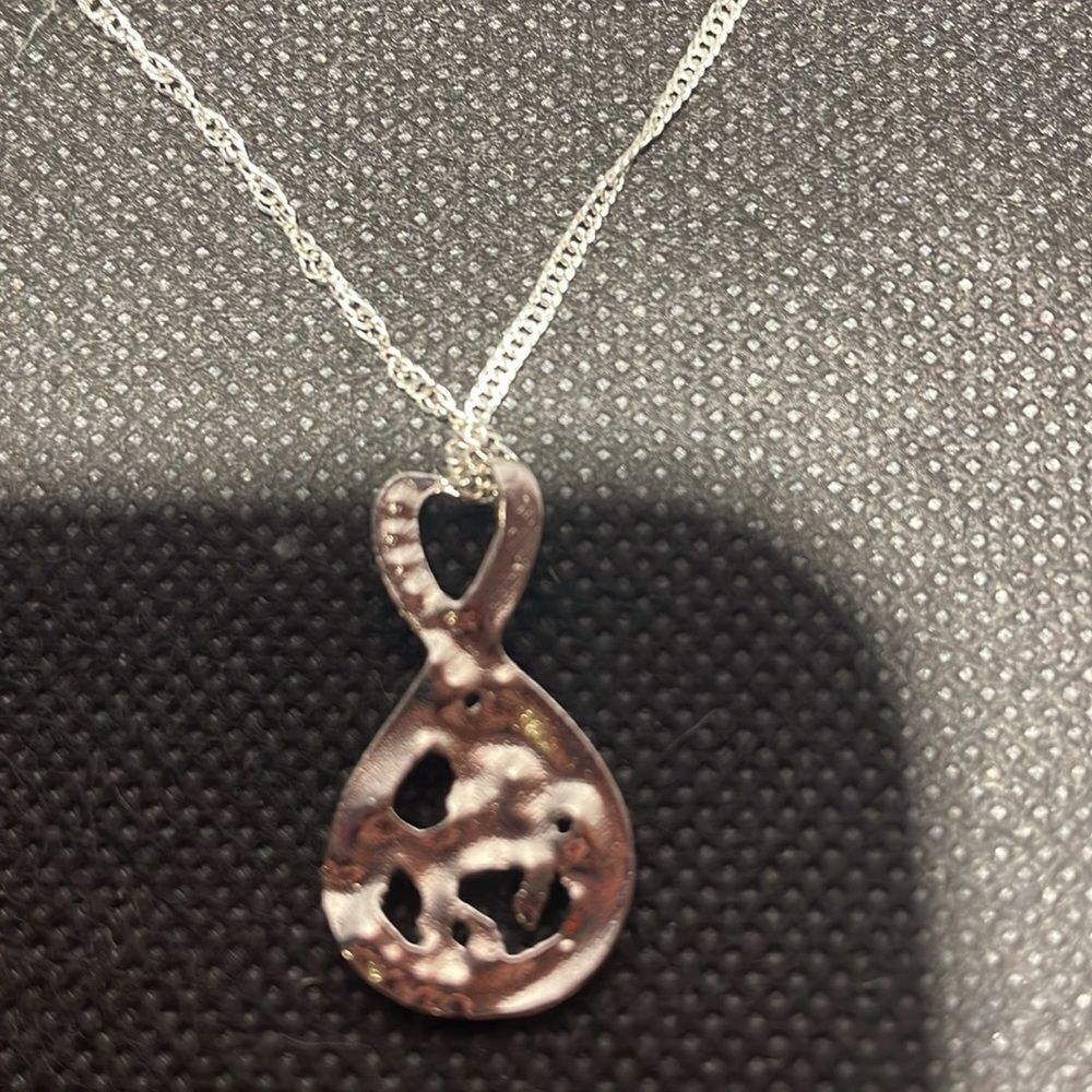 Unicorn pendent necklace - Picture 9 of 9